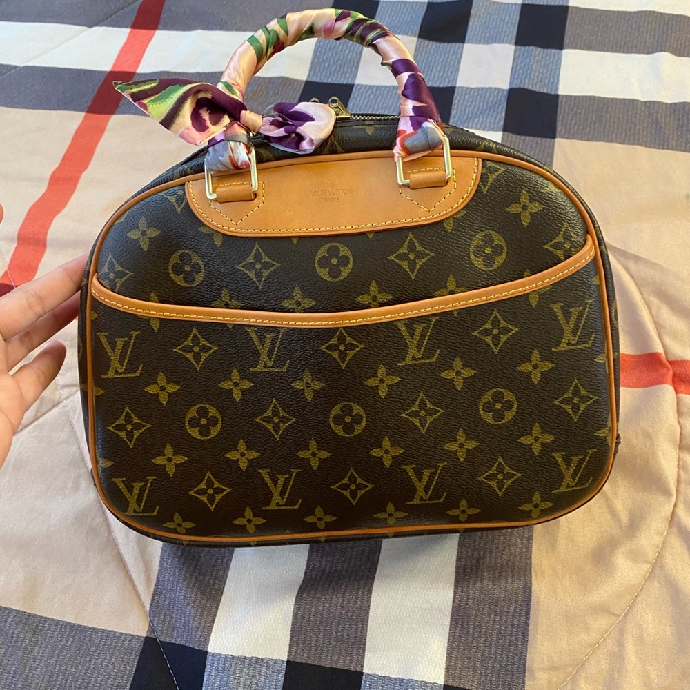 Authentic Louis Vuitton Trouville